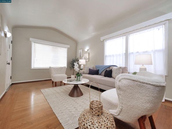 2555 Barrett Ave, Richmond CA 94804