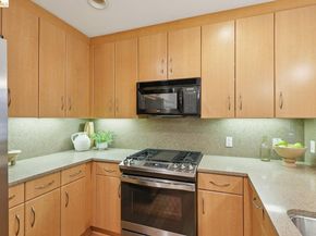 1511 Jefferson St Unit TH11, Oakland CA 94612