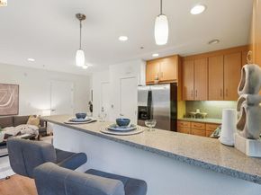 1511 Jefferson St Unit TH11, Oakland CA 94612