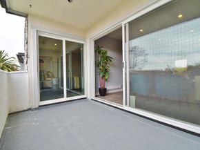 325 Kitty Hawk Rd 304, Alameda CA 94501