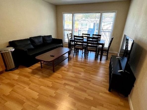 896 Lausanne Avenue, Daly City CA 94014