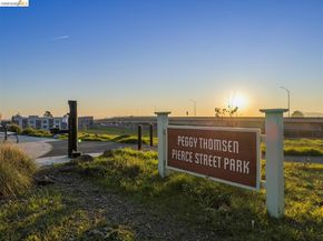 926 Pierce St, Albany CA 94706