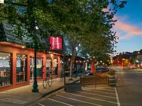 926 Pierce St, Albany CA 94706