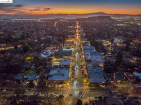 926 Pierce St, Albany CA 94706