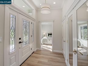 1141 Ptarmigan Dr 6, Walnut Creek CA 94595