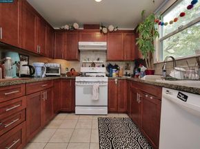 995 Virginia Street, Berkeley CA 94710