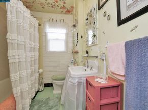 995 Virginia Street, Berkeley CA 94710