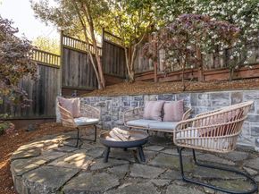 1019 Trestle Glen Rd, Oakland CA 94610