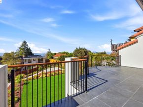 1024 Grizzly Peak Blvd, Berkeley CA 94708