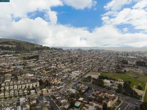 952 Mission Rd, South San Francisco CA 94080