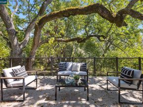 39 Saint Stephens Dr, Orinda CA 94563