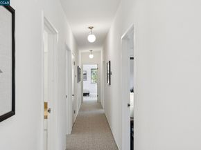 39 Saint Stephens Dr, Orinda CA 94563