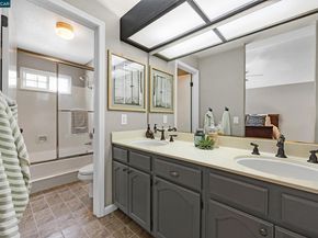 60 Rainbow Cir, Danville CA 94506