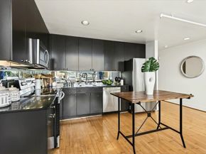 311 Oak St 520, Oakland CA 94607