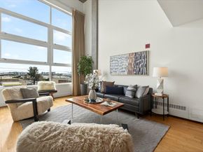 311 Oak St 520, Oakland CA 94607