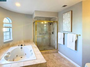 422 W Sunnyoaks Ave, Campbell CA 95008