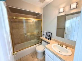 422 W Sunnyoaks Ave, Campbell CA 95008