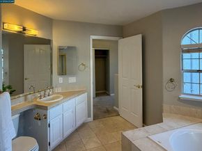 422 W Sunnyoaks Ave, Campbell CA 95008