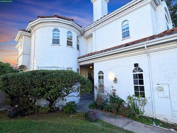 422 W Sunnyoaks Ave, Campbell CA 95008