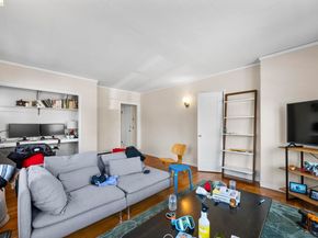 367 41st St, Oakland CA 94609