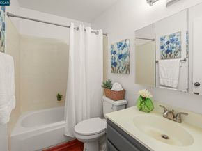 557 Chabre Ct, El Sobrante CA 94803