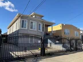 2021 Mitchell St, Oakland CA 94601