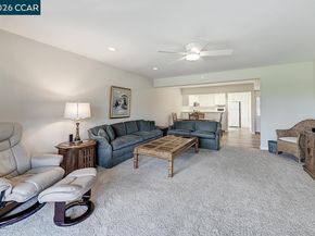 2724 Tice Creek Dr 2, Walnut Creek CA 94595