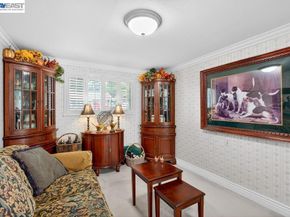 26589 Colette St, Hayward CA 94544