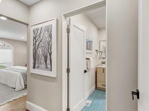 8301 Ney Ave, Oakland CA 94605