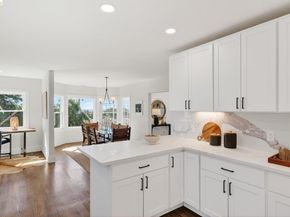 8301 Ney Ave, Oakland CA 94605