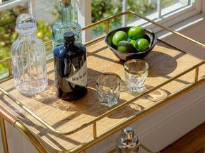 8301 Ney Ave, Oakland CA 94605