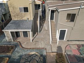 779 17th St, Oakland CA 94612