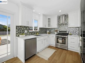 2038 Hartnell St, Union City CA 94587