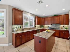 6 Tullach Pl, Hayward CA 94542