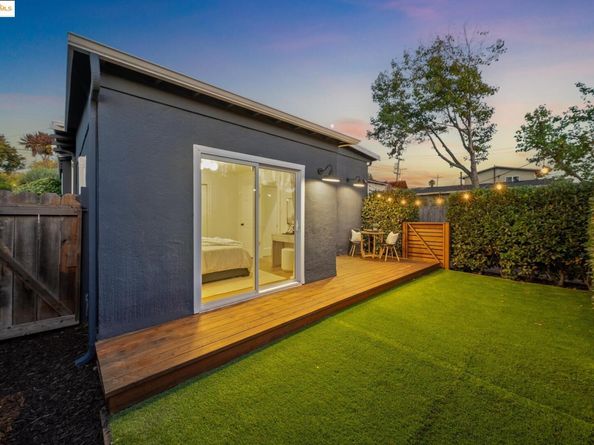 1642 10Th St, Berkeley CA 94710