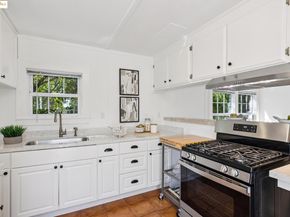 1642 10Th St, Berkeley CA 94710