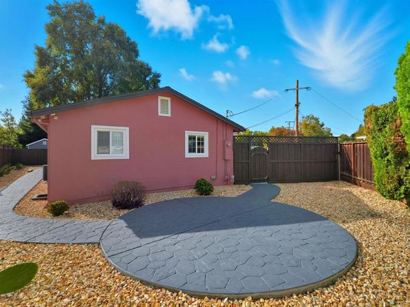 3861 Maplewood Ct, Concord CA 94519