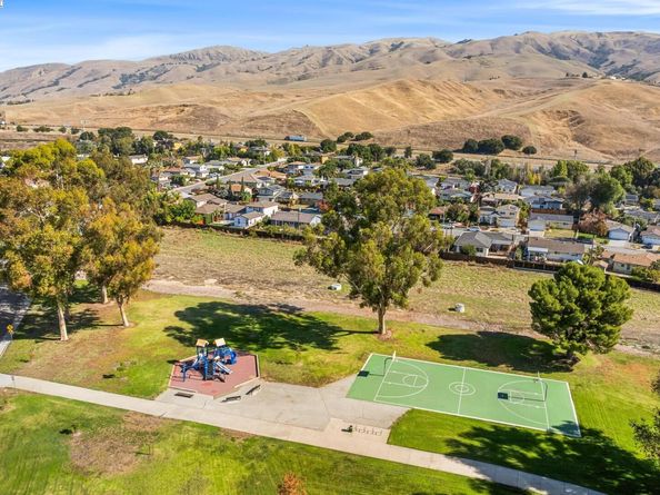 48346 Cottonwood St, Fremont CA 94539