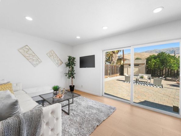 48346 Cottonwood St, Fremont CA 94539