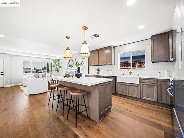 4314 Shamrock WAY, Castro Valley CA 94546