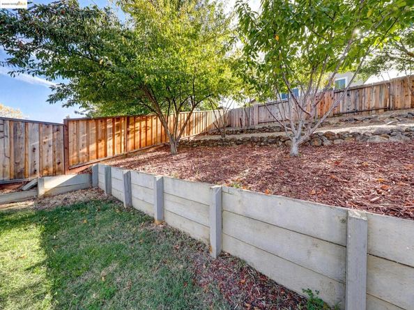 1208 Pinecrest Dr, Concord CA 94521