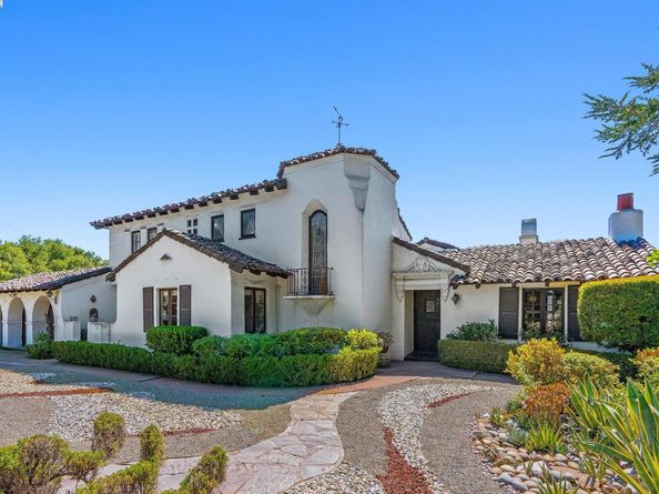 921 Warren St, Hayward CA 94541