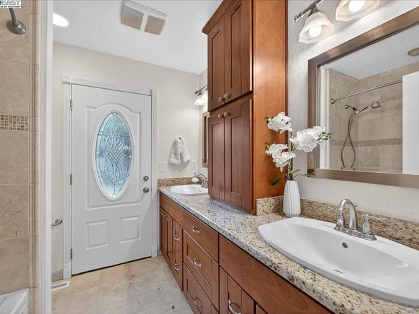 2320 Sandpiper Way, Pleasanton CA 94566
