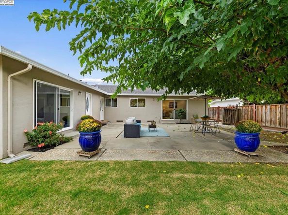 2320 Sandpiper Way, Pleasanton CA 94566