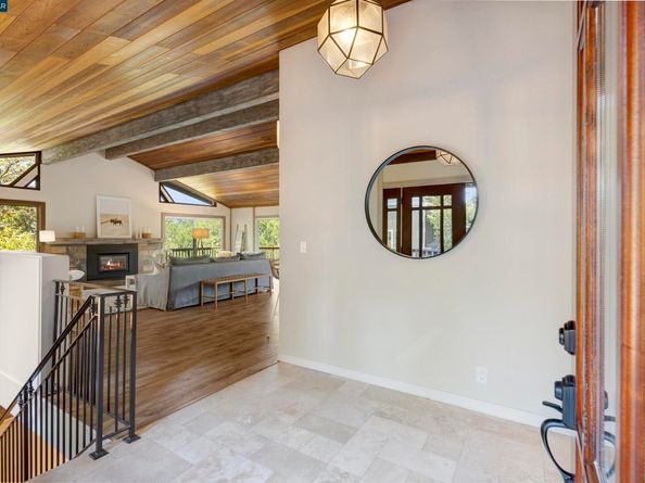 33 Marston Rd, Orinda CA 94563