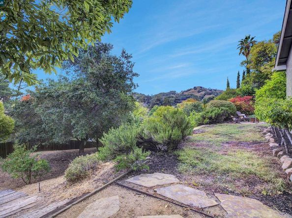 1430 Piedra Dr, Walnut Creek CA 94597