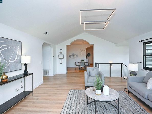 7548 Altura Place, Oakland CA 94605