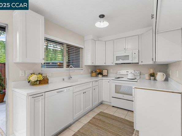 1048 Spring Valley Common, Livermore CA 94551