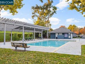 1048 Spring Valley Common, Livermore CA 94551