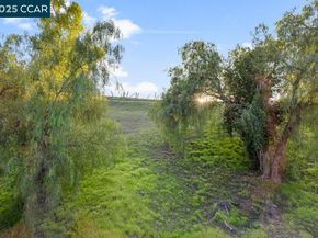 1048 Spring Valley Common, Livermore CA 94551